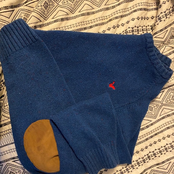Blue Sweater - Picture 1 of 2